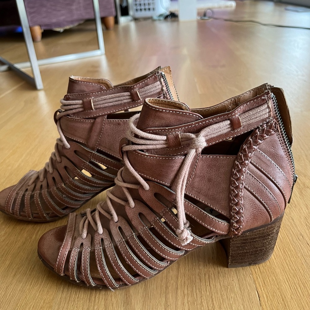 Not Rated Blush Strappy Heeled Boots